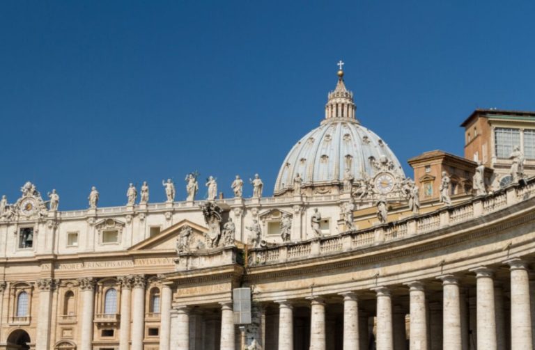 Leo XIV tritt das Amt an: Der erste US-Papst verspricht Frieden, Einheit und Treue zur Lehre